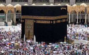 DPR Minta Arab Saudi Jelaskan Sampai Kapan Larang Jamaah Umrah