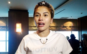 Nikita Mirzani Ketakutan Virus Corona Sudah Menyebar di Indonesia, Tolak Salaman Dengan Penggemar