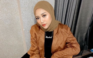 Rachel Vennya Minta Masyarakat Tak Terlalu Panik Dengan Corona, Beber Dampak Ini