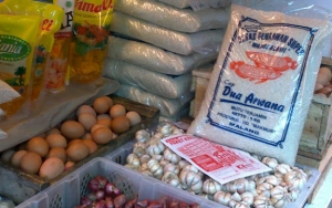 Imbas 2 WNI Positif Corona, Masyarakat Diimbau Tak Buru-Buru Borong Stok Pangan