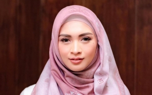 Dampak Corona, Donita Emosi Kala Beli Masker Dengan Harga Selangit