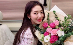 Park Shin Hye Bahas 'The Heirs' dan Asyik Joget di Cuplikan 'Ask Us Anything'