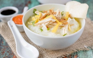 Dikenal Murah dan Enak, Ini 7 Rekomendasi Bubur Ayam Kaki Lima di Jakarta