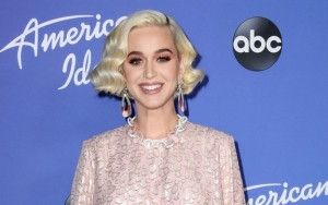 Katy Perry Bangga Bisa Sembunyikan Kehamilan dan Bohongi Banyak Orang