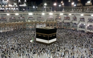 Mekkah dan Masjid Nabawi Ditutup, Ini Imbauan KBRI Untuk WNI di Arab Saudi