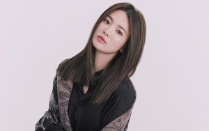 Song Hye Kyo Modis dan Seksi di Pemotretan Baru, Kecantikan Dipuji Tak Tertandingi