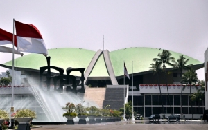 Soal Corona, DPR Minta Menkes Jujur Soal Jumlah Pasien yang Sudah Dites