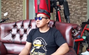 Dulu Sendirian, Kini Teddy Didampingi 10 Pengacara Untuk Masalah Harta Peninggalan Mantan Istri Sule