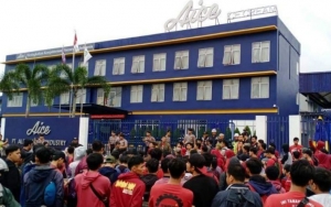 Tagar #BoikotAice Jadi Trending Topic Buntut Mogok Kerja Massal Buruh