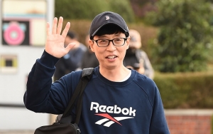 Yoo Jae Seok Nangis Usai Hubungi Staf Medis Yang Rawat Pasien Corona di 'You Quiz on the Block'