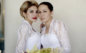 Fitri Salhuteru Ultah, Nikita Mirzani Beri Tas Seharga Rp 100 Juta
