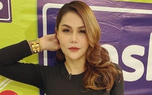 DJ Katty Butterfly 'Ngenes' Kerja Naik Taksi, Beri Respon ini Usai Suami Sebut Bukan Istri Baik