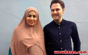 Baru Nikah, Cinta Penelope dan Suami Bule Sama-Sama Berjuang Lawan Penyakit Serius