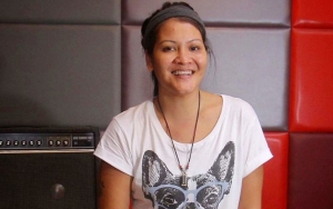 Melanie Subono Berhasil Keluar dari Lockdown Spanyol Naik Pesawat Terakhir, Segera Isolasi Diri