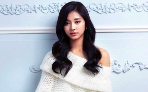 Tzuyu Twice Masih Dikarantina Akibat Corona, Beri Kabar Lewat Postingan Ini