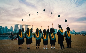 Wabah Corona di Indonesia, Netizen Ini Beri Gambaran Soal 'Wisuda Online'