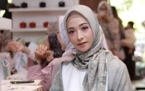 Di Rumah Aja, Poppy Bunga Akhirnya Main TikTok Karena Bingung Cari Kegiatan Buat Anak