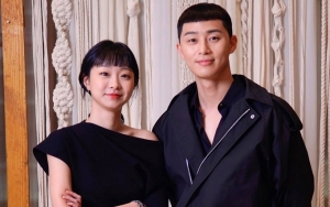 Kim Da Mi dan Park Seo Joon Terlihat Serasi di Hari Terakhir Syuting 'Itaewon Class'
