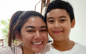 Baru Operasi Tumor, Thalita Latief Sudah Kembali Hibur Penggemar Bareng Sang Anak