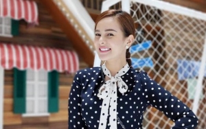 5B Ala Astrid Tiar Supaya Hidup Selalu Tenang Dan Damai