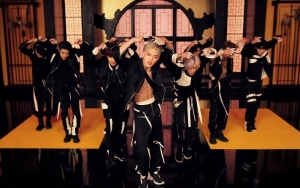 NCT 127 Rilis MV 'Kick It' Versi Performance, Taeyong dan yang Lainnya Masih Buka-Bukaan