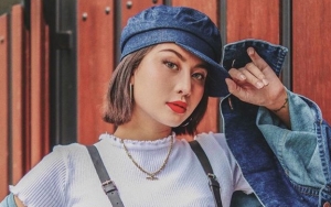 Ngeluh Kesulitan Cari Sekretaris, Awkarin Malah Diminta Introspeksi Diri