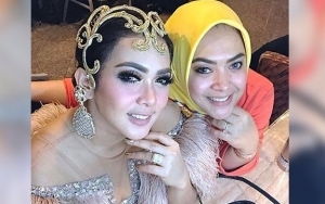 Adik Syahrini Jual Jamu Cetar Anti Corona, Kejanggalan Video Masak Jadi Sorotan
