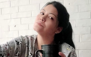 Melanie Subono Protes Keras Anggota DPR Sekeluarga Dites Covid-19, Ini Alasannya