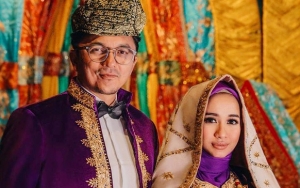 Heboh Foto Laudya Cynthia Bella dan Suami Akur Pakai Masker, Resmi Baikan?