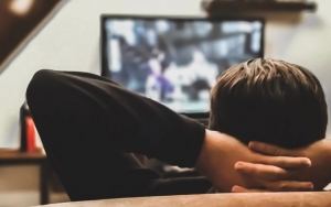 Karena WFH, KPI Ungkap Penonton TV Alami Lonjakan Lebih Dari 50% 