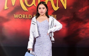 Prilly Latuconsina 'Gila' Pangkas Rambut Imbas Wabah Corona, Bagaimana Hasilnya?
