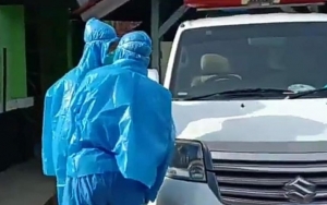 Sempat Viral Dokter Gunakan Jas Hujan Saat Rawat Pasien 'PDP' Corona, Ini Kisah Lengkapnya