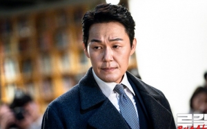 Jadi Penjahat Utama, Park Sung Woong Ungkap Tujuan Ngerinya di 'Rugal'