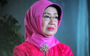 10 Artis ini Turut Berduka Cita atas Wafatnya Ibunda Presiden Jokowi