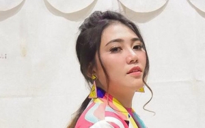 Cegah Corona, Via Vallen 'Tega' Beri Suntik Immune Booster Ke Ayah Malah Bikin Ngakak