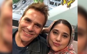 Ayu Azhari Waspada Wabah Corona Sampai Pisah Sementara dari Suami Tercinta