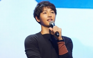 Masih Diisolasi, Song Joong Ki Dikabarkan Tengah Diincar Bintangi Film Baru 'Season of You and Me'