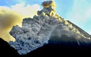 BPPTKG Sebut Gunung Merapi Erupsi 3 Kali Dalam Waktu Kurang 24 Jam