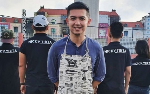 Diisukan Cinlok dengan Valendza Wijaya, Tato Nicky Tirta Curi Perhatian
