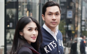 Sandra Dewi Nostalgia Pacaran Pamer Foto Jadul, Aksi Harvey Moeis Dekap Erat Sukses Bikin Baper