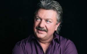 Musisi Country Joe Diffie Meninggal Dunia Usai Dikonfirmasi Positif Corona