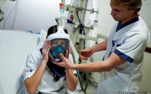 Penjual Pakaian Olahraga Prancis 'Sulap' Masker Snorkling Jadi Ventilator Tuk Pasien Corona