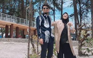 Mario Irwinsyah Pamer Foto Aib 'Musuh' Sang Istri Tercinta, Netizen Malah Lebih Antusias Soal Ini