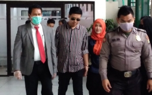 Jam Besuk Ditiadakan, Rey Utami dan Pablo Benua Tak Bisa Bertemu Anak