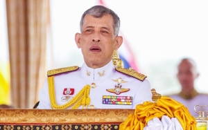 Heboh Wabah Corona, Raja Thailand Justru Boyong 20 Selir ke Jerman