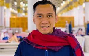 Viral Video Kocak Ibas Yudhoyono Pakai Bilik Disinfektan Demi Cegah Corona