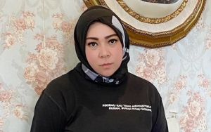 Melly Goeslaw Bentuk Donasi Baru, Sumbang Makanan Bergizi Untuk Tenaga Medis