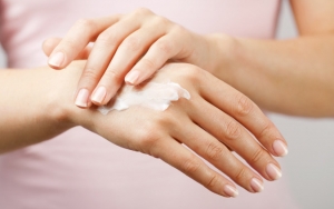 Intip 7 Rekomendasi Hand Cream Untuk Atasi Tangan Kering Saat Rajin Cuci Tangan Karena COVID-19