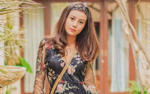 Awkarin Tampil Cantik di Pernikahan Rica Andriani-Kompol Fahrul yang Tuai Kontroversi