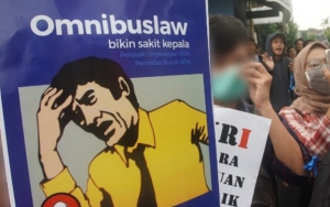 Bahas Omnibus Law di Tengah Pandemi Corona, DPR Dianggap Curi Kesempatan